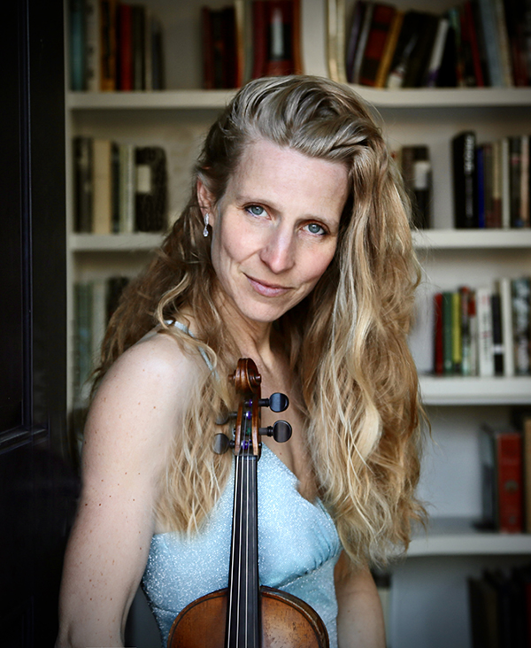 Helena Baillie, violin/viola; Anita Balázs, cello; Erika Switzer, piano